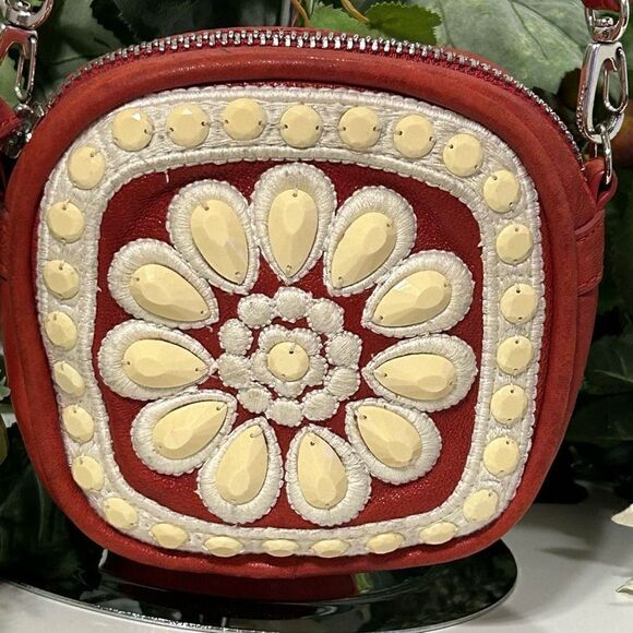 Vintage Brighton Raj Square Red Leather Crossbody Hand Bag Small Ivory Beads - Picture 3 of 9